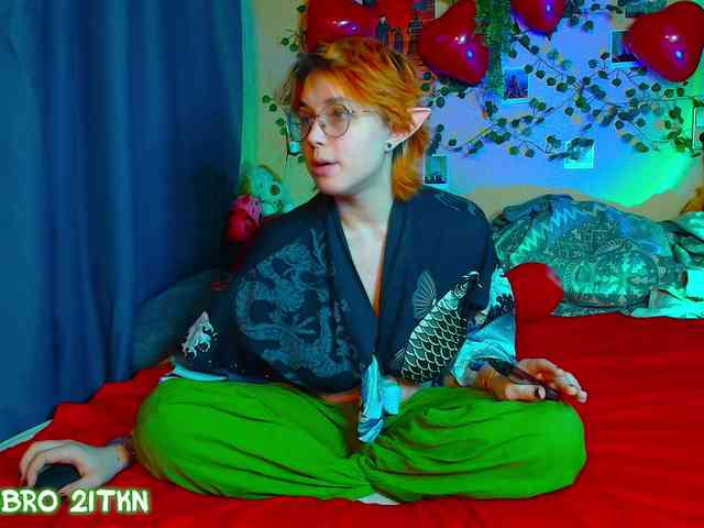 Tricky_Kitsune webcam