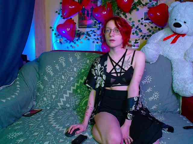 Tricky_Kitsune webcam