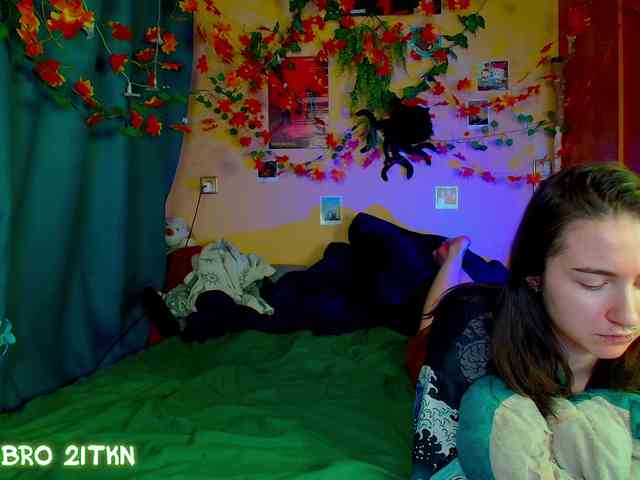 Tricky_Kitsune webcam