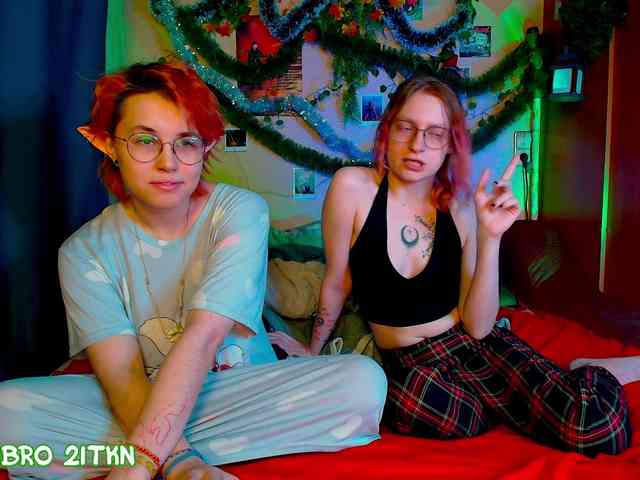 Tricky_Kitsune webcam