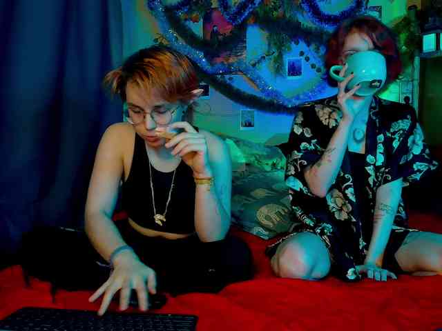 Tricky_Kitsune webcam