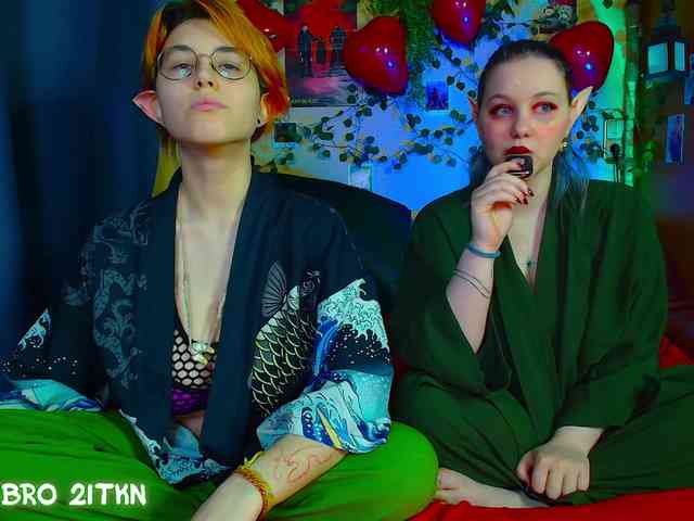 Tricky_Kitsune webcam