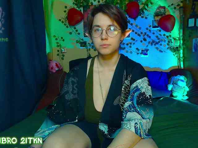 Tricky_Kitsune webcam