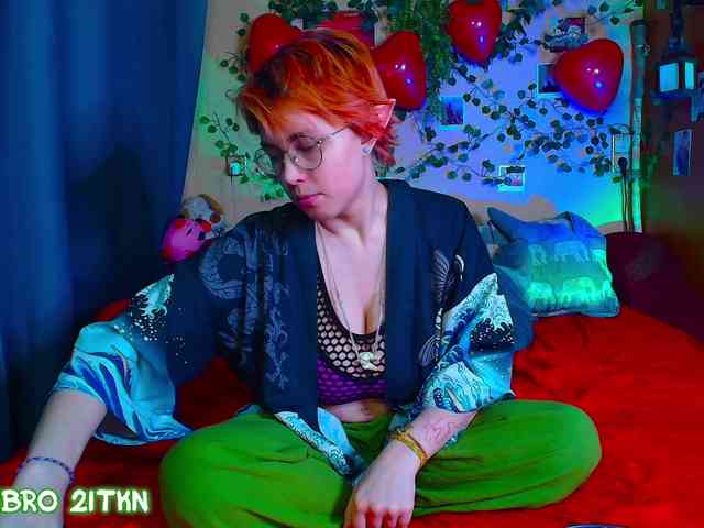 Tricky_Kitsune webcam