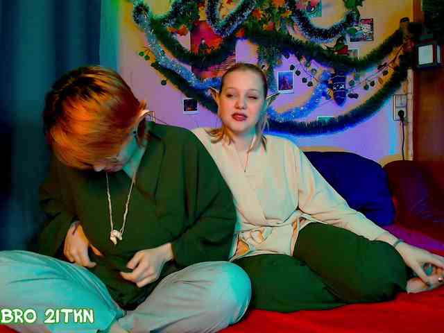 Tricky_Kitsune webcam