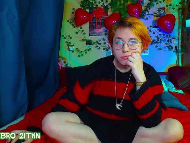 Tricky_Kitsune webcam