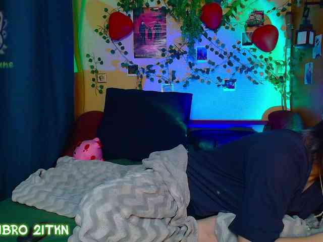 Tricky_Kitsune webcam