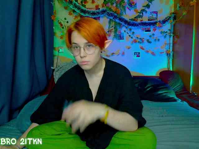 Tricky_Kitsune webcam