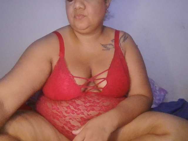 Carlabrasil's BongaCams show and profile