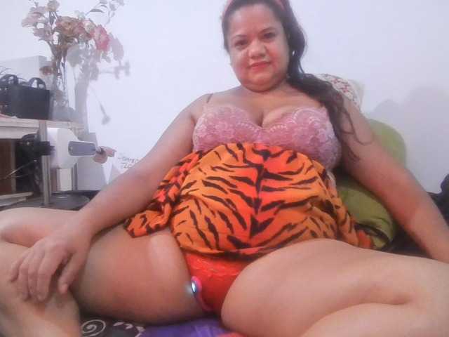 Domme_Carla_Brazil