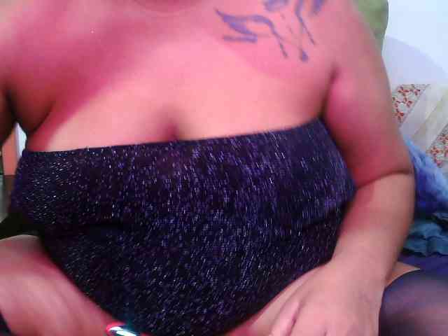 Domme_Carla_Brazil webcam