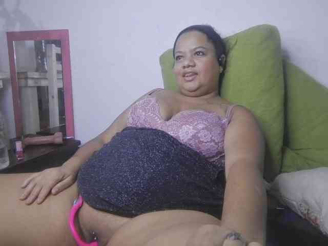 Domme_Carla_Brazil webcam