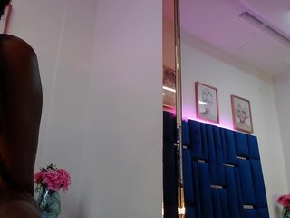 Alana-Jonness Porn Show