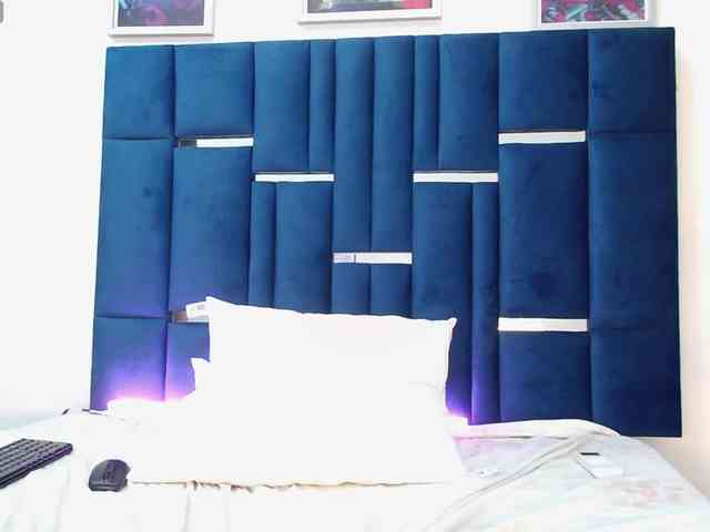 Alana-Jonness webcam