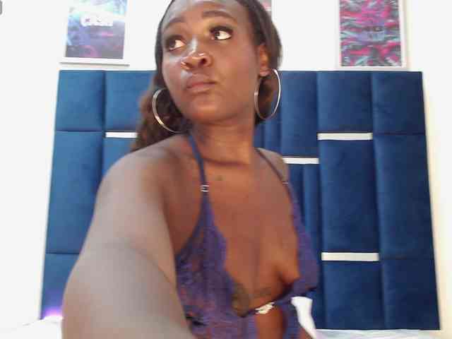 Alana-Jonness webcam