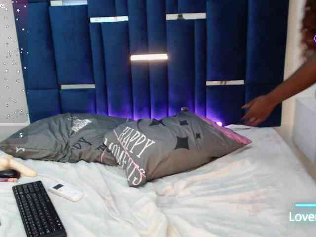 Alana-Jonness webcam