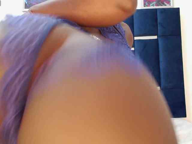 Alana-Jonness webcam