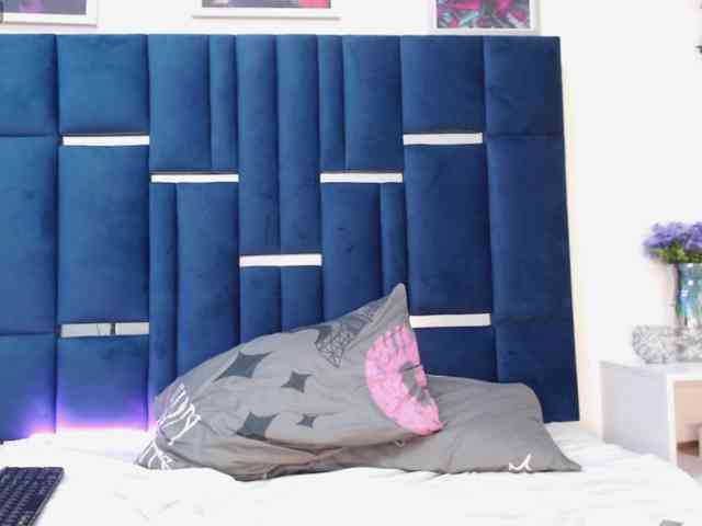 Alana-Jonness webcam