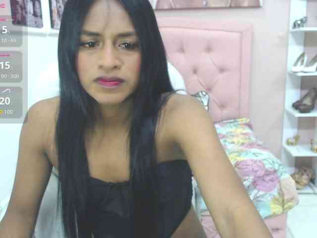 enyelin Live Webcam on BongaCams