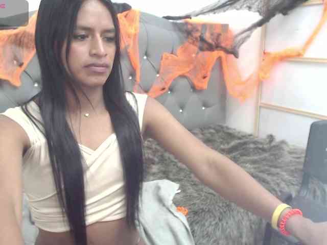 enyelin Live Webcam on BongaCams