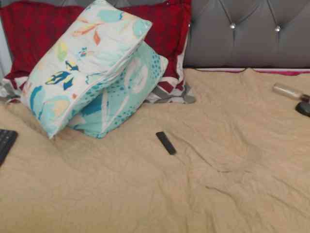 enyelin Live Webcam on BongaCams