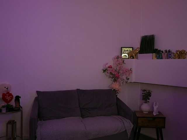 leokitty's BongaCams show and profile