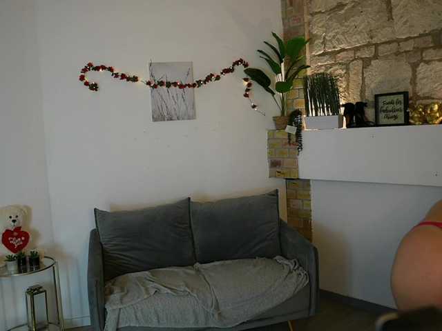 leokitty's BongaCams show and profile