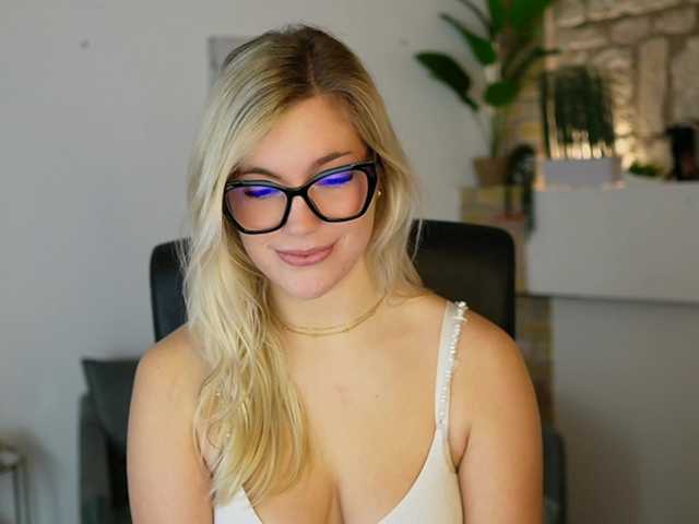 leokitty from BongaCams is Freechat