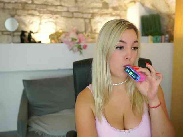 leokitty webcam