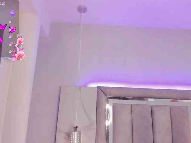 MiiaVixen webcam