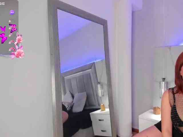 MiiaVixen webcam