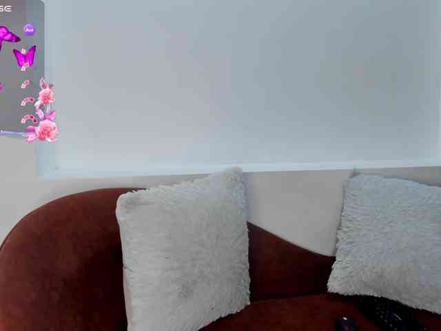 MiiaVixen webcam
