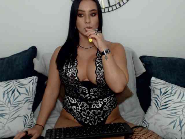 MistressEvva webcam