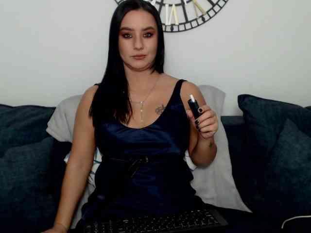MistressEvva webcam
