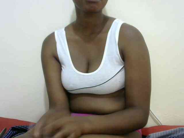 prettyebony1 webcam
