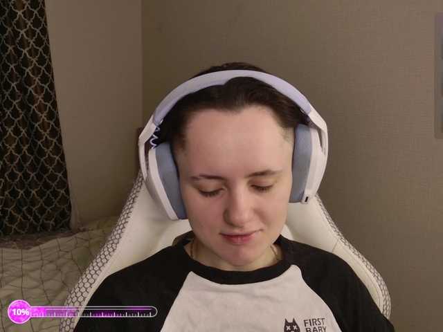 LunaL0ve's BongaCams show and profile