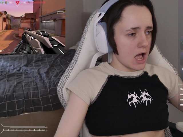 LunaL0ve's BongaCams show and profile