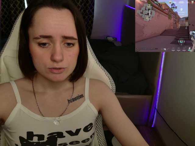  LunaL0ve chat room