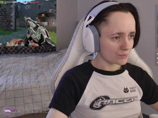 LunaL0ve's BongaCams show and profile