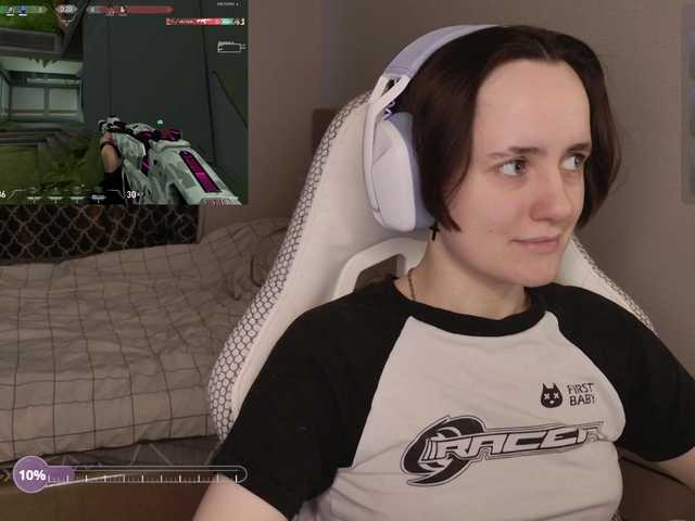 LunaL0ve's BongaCams show and profile