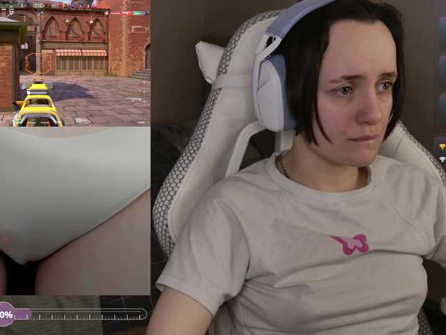 LunaL0ve's BongaCams show and profile