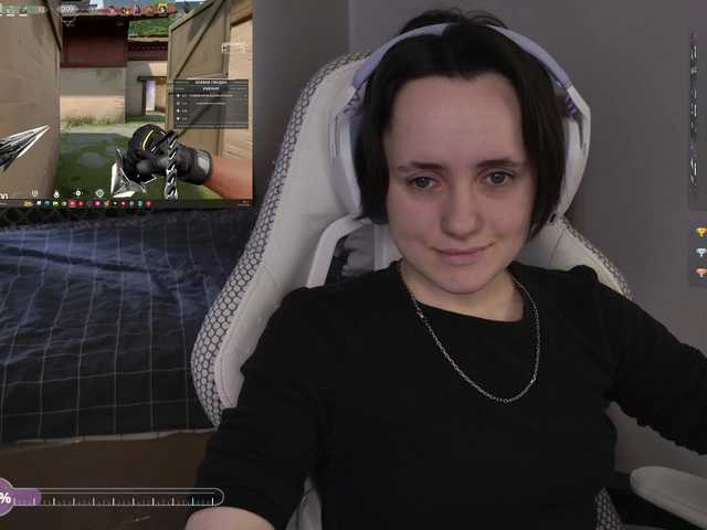 LunaL0ve's BongaCams show and profile