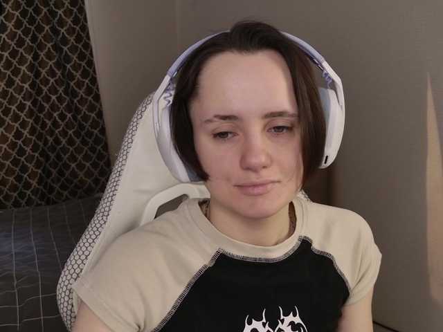 LunaL0ve's BongaCams show and profile