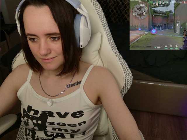  LunaL0ve chat room