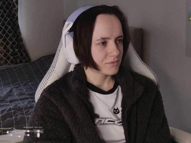 LunaL0ve's BongaCams show and profile