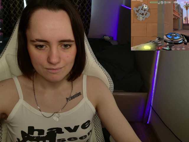  LunaL0ve chat room