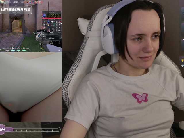 LunaL0ve's BongaCams show and profile