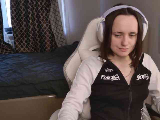 LunaL0ve webcam
