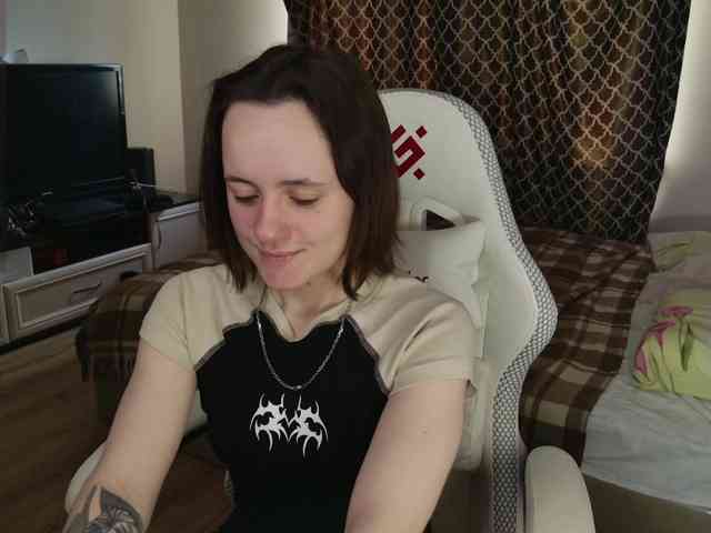 LunaL0ve webcam