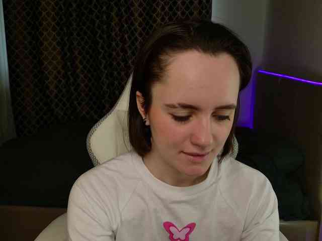 LunaL0ve webcam